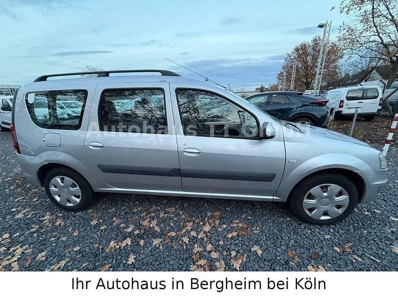 Gebraucht Dacia Logan MCV Ambiance 84 PS (61 kW) 2011 Silber Van / Kleinbus