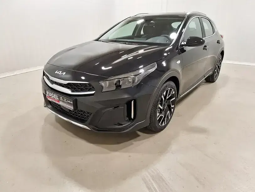 Neu Kia XCeed Comfort 150 PS (110 kW) 2026 Black pearl SUV