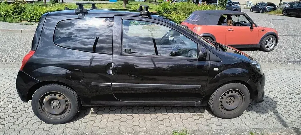 Gebraucht Renault Twingo 76 PS (55 kW) 2010 Schwarz Kleinwagen