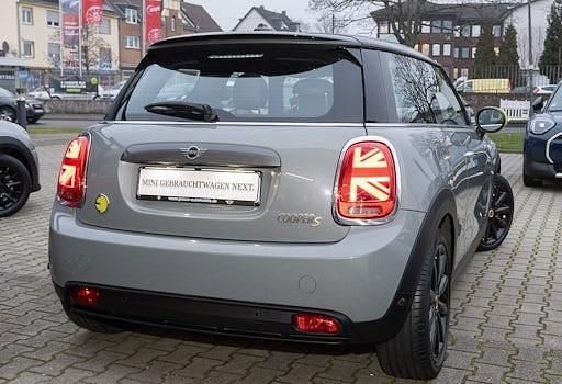 Gebraucht Mini Cooper Essential 135 kW (184 PS) 2020 Grau Kleinwagen