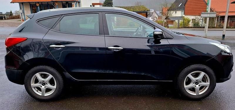 Gebraucht Hyundai ix35 Style 136 PS (100 kW) 2010 Schwarz SUV