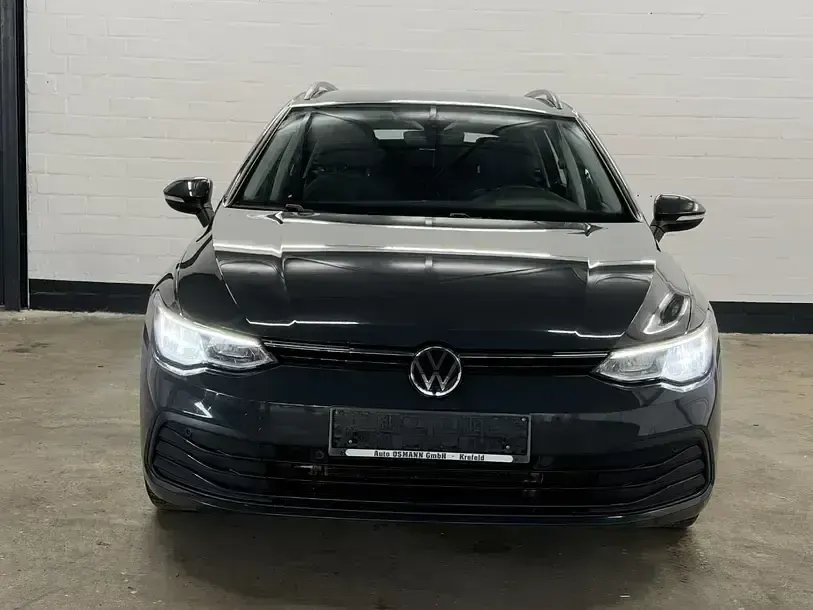 Gebraucht VW Golf VII Life 150 PS (110 kW) 2021 Grau Kleinwagen