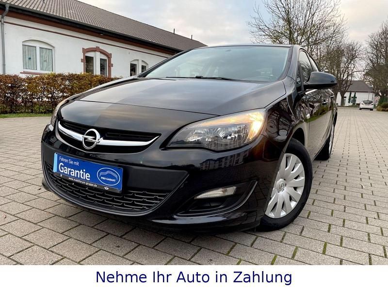 Gebraucht Opel Astra 116 PS (85 kW) 2014 Schwarz Limousine