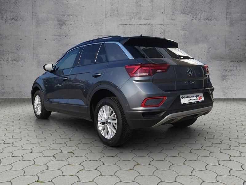 Gebraucht VW T-Roc Life 110 PS (80 kW) 2023 Grau SUV