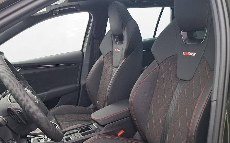 Neu Skoda Octavia RS 265 PS (194 kW) 2026 Grün Kombi