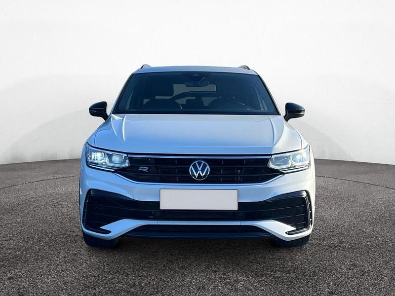 Gebraucht VW Tiguan R-line 200 PS (147 kW) 2023 Weiß SUV
