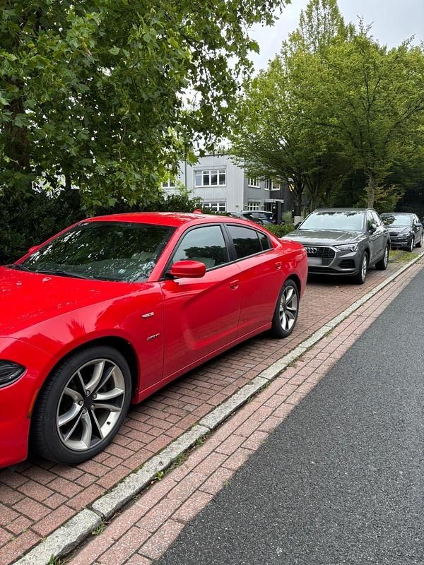 Gebraucht Dodge Charger 375 PS (275 kW) 2015 Rot Limousine