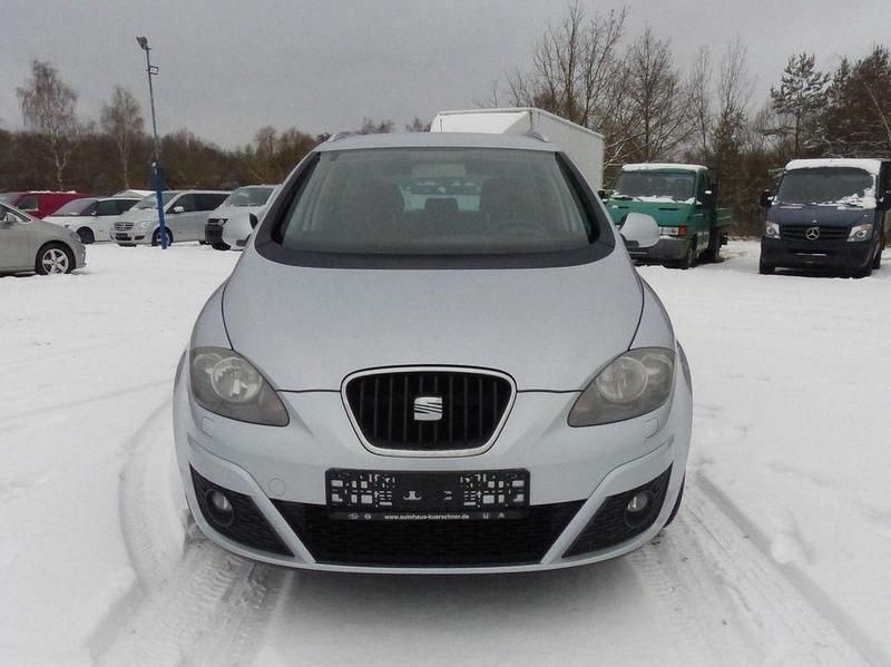 Gebraucht Seat Altea XL Copa 125 PS (91 kW) 2011 Silber Van / Kleinbus