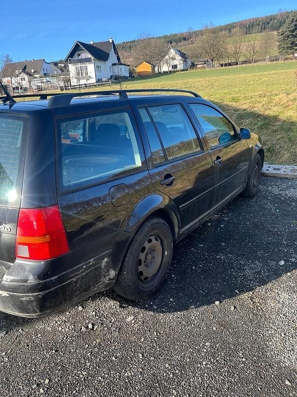 Schwarz Gebraucht 1999 VW Golf IV Kombi | 700 € (Superpreis) - Bild 1/4