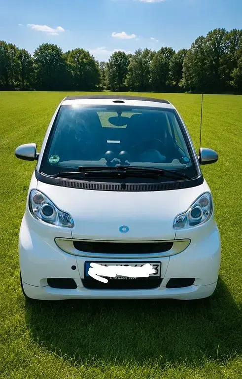 Gebraucht Smart ForTwo Cabrio 71 PS (52 kW) 2011 Weiß Cabrio