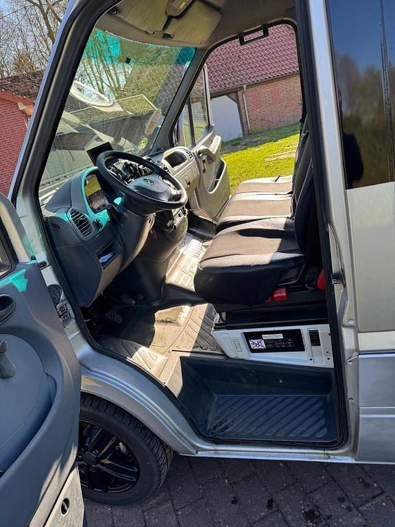 Second-hand Mercedes Sprinter 129 CP (94 kW) 2003 Van
