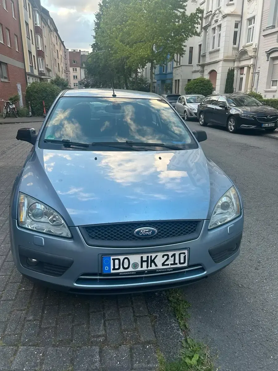 Gebraucht Ford Focus 101 PS (74 kW) 2006 Grau Limousine