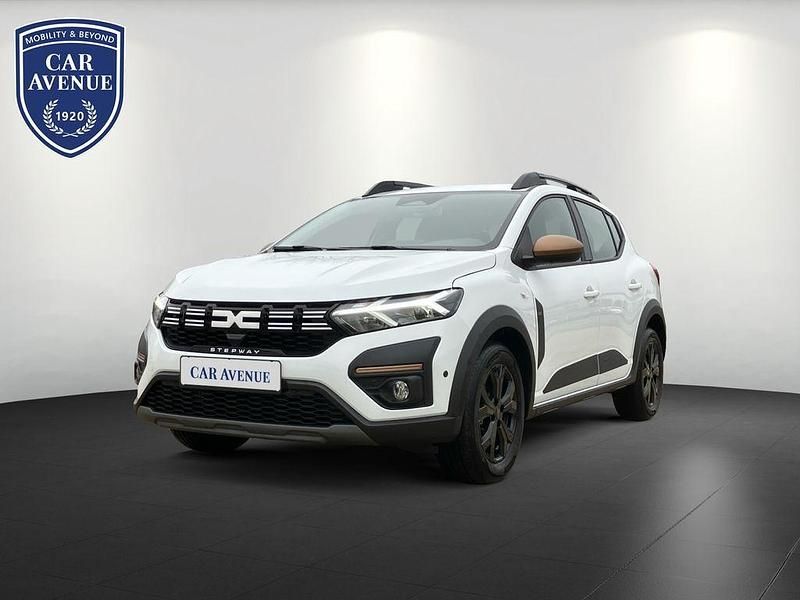 Weiß Gebraucht 2025 Dacia Sandero Extreme Limousine | 18.990 € (Fairer Preis) - Bild 1/4