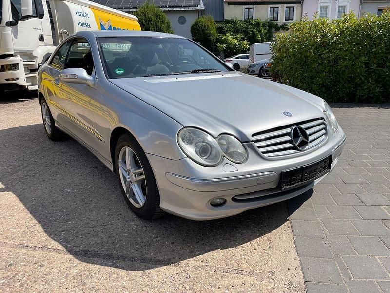 Silber Gebraucht 2004 Mercedes CLK200 Coupé | 3.999 € (Guter Preis) - Bild 1/4