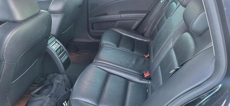 Gebraucht Skoda Superb 140 PS (102 kW) 2011 Schwarz Kombi