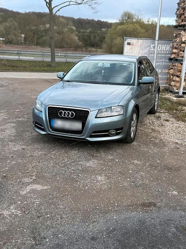 Gebraucht Audi A3 130 PS (95 kW) 2010 Blau Kleinwagen