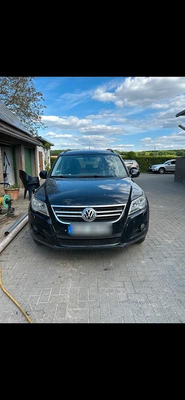 Schwarz Gebraucht 2009 VW Tiguan SUV | 4.999 € (Guter Preis) - Bild 1/4