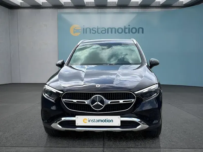 Gebraucht Mercedes GLC220 197 PS (144 kW) 2025 Schwarz SUV
