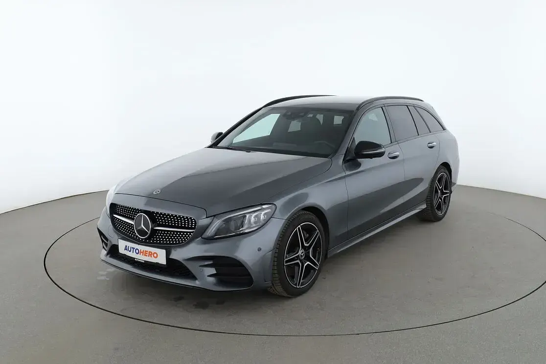 Gebraucht Mercedes C300 AMG line 258 PS (189 kW) 2018 Kombi