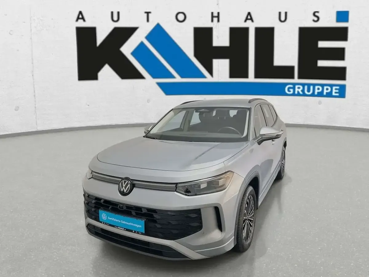 Gebraucht VW Tayron Life 150 PS (110 kW) 2025 Silber SUV