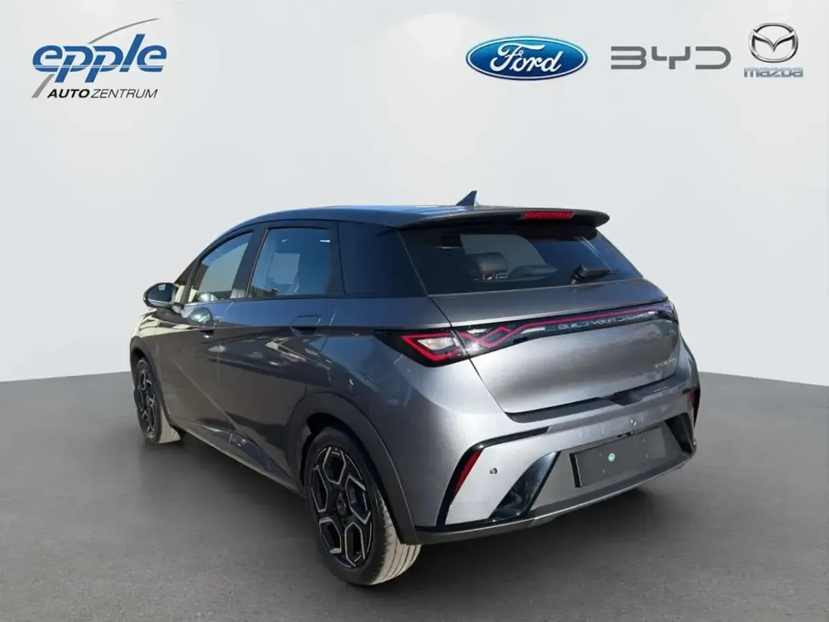 Gebraucht BYD Dolphin Comfort 150 kW (204 PS) 2026 Grau Kleinwagen