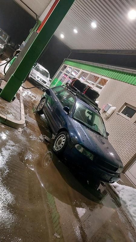 Gebraucht Audi A4 110 PS (80 kW) 1998 Blau Kombi