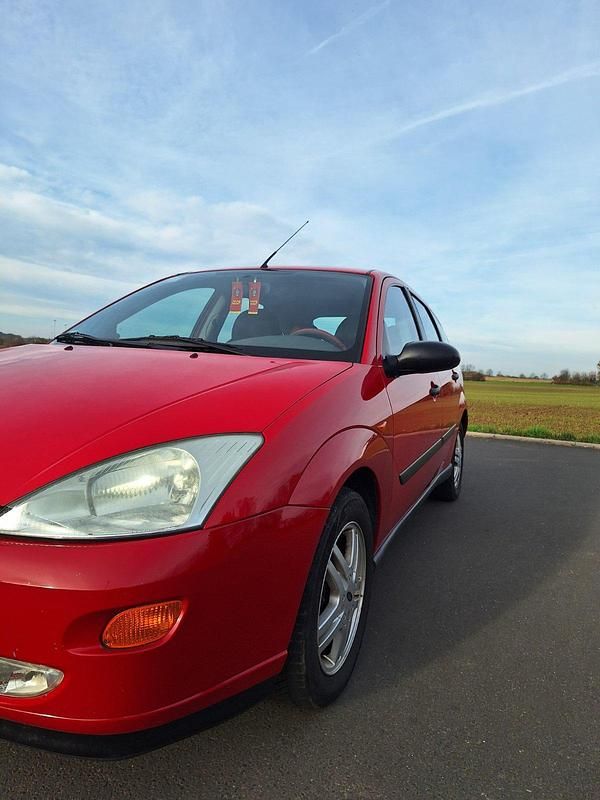 Gebraucht Ford Focus 75 PS (55 kW) 1999 Rot Kombi