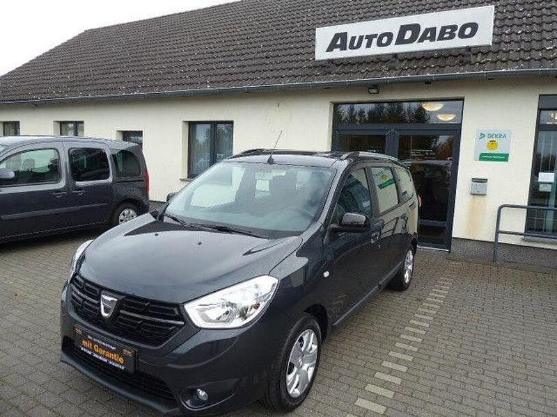 Grau Gebraucht 2020 Dacia Lodgy Comfort Van / Kleinbus | 12.785 € (Fairer Preis) - Bild 1/4