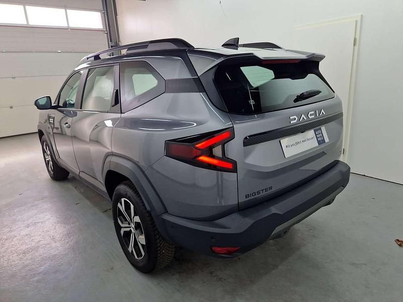Neu Dacia Bigster Expression 131 PS (96 kW) 2025 Grau SUV