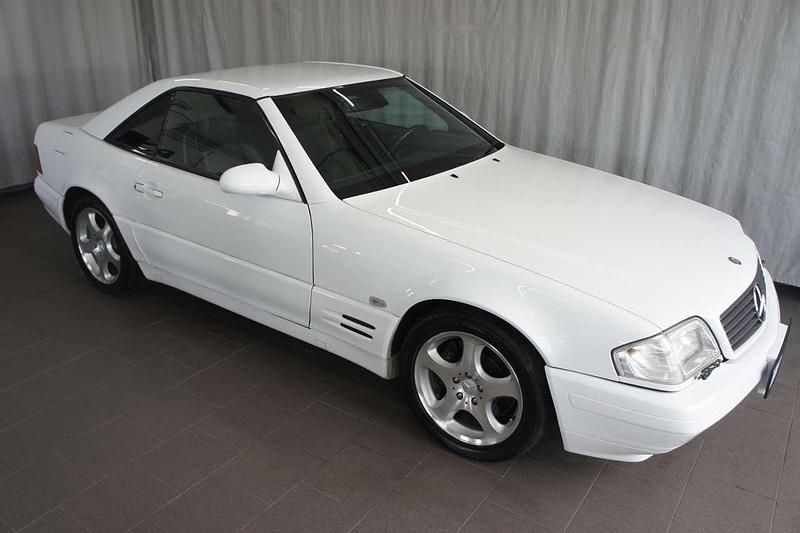 Gebraucht Mercedes SL500 306 PS (225 kW) 2000 Firnweiss 143 Cabrio