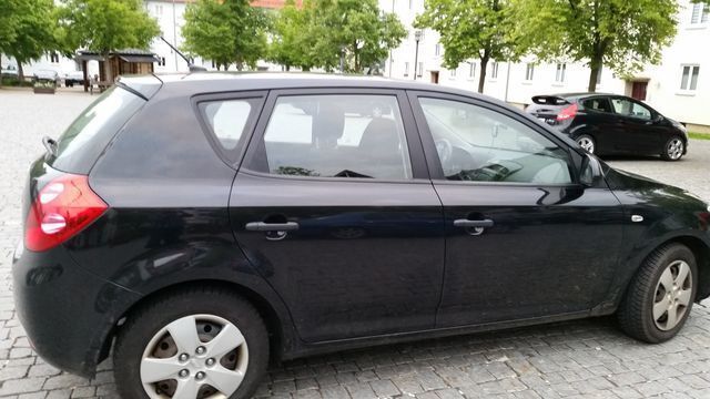 Gebraucht Kia Ceed 109 PS (80 kW) 2007 Schwarz Kleinwagen
