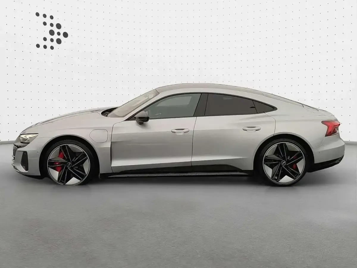 Gebraucht Audi e-tron GT quattro Sport 439 kW (598 PS) 2021 Florettsilber metallic Limousine