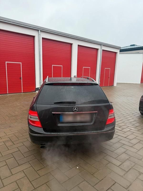 Gebraucht Mercedes C250 2011 Schwarz Kombi