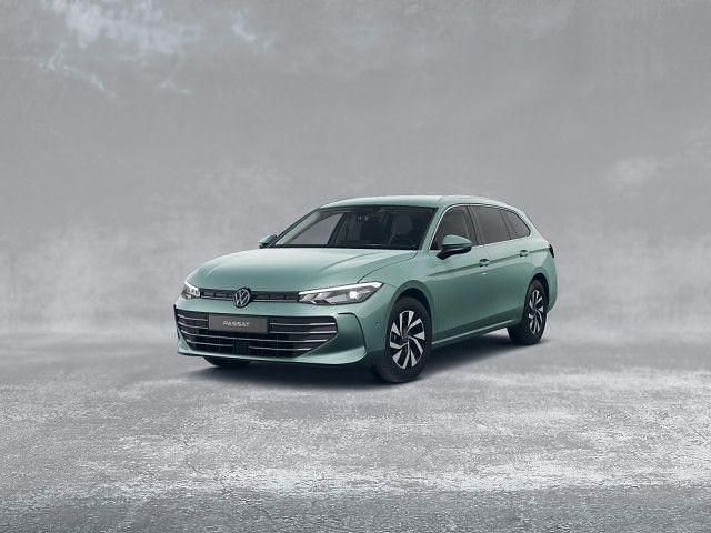 Gebraucht VW Passat Business 150 PS (110 kW) 2024 Grün Kombi