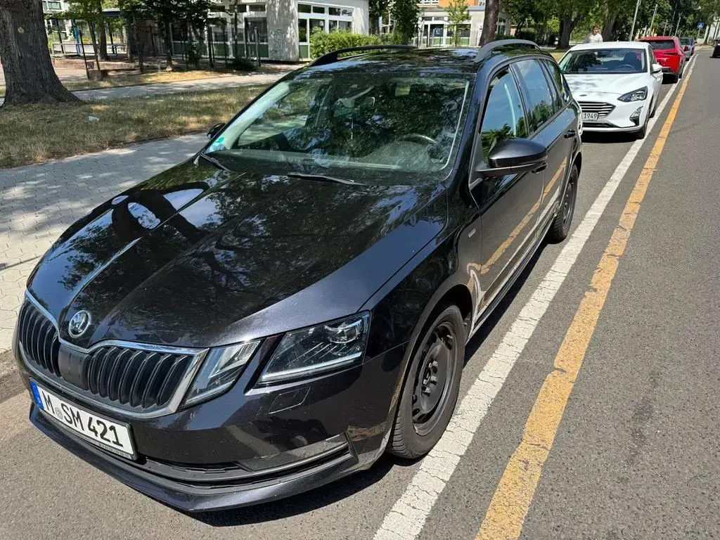 Gebraucht Skoda Octavia Clever 150 PS (110 kW) 2018 Schwarz Kombi
