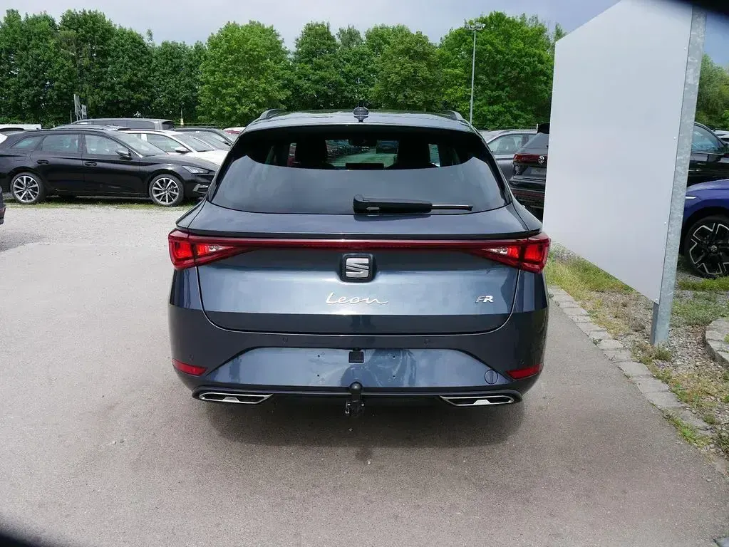 Neu Seat Leon FR 150 PS (110 kW) 2026 Magnetic tech grey Kombi