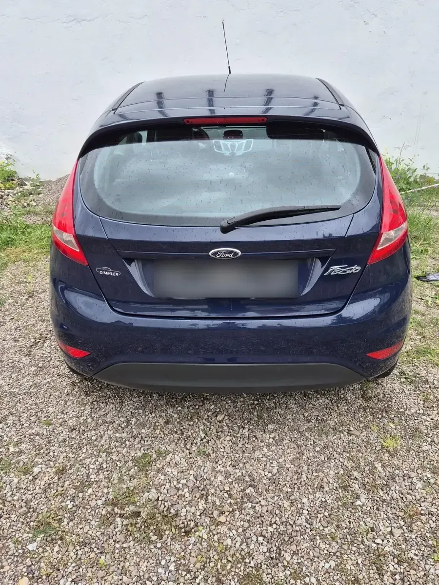 Gebraucht Ford Fiesta 60 PS (44 kW) 2011 Blau Kleinwagen