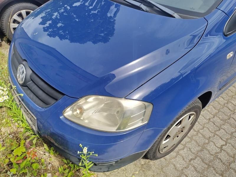Gebraucht VW Fox 55 PS (40 kW) 2005 Blau Kleinwagen