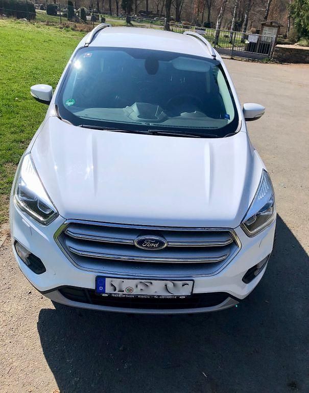 Gebraucht Ford Kuga Cool & Connect 150 PS (110 kW) 2018 Weiß SUV