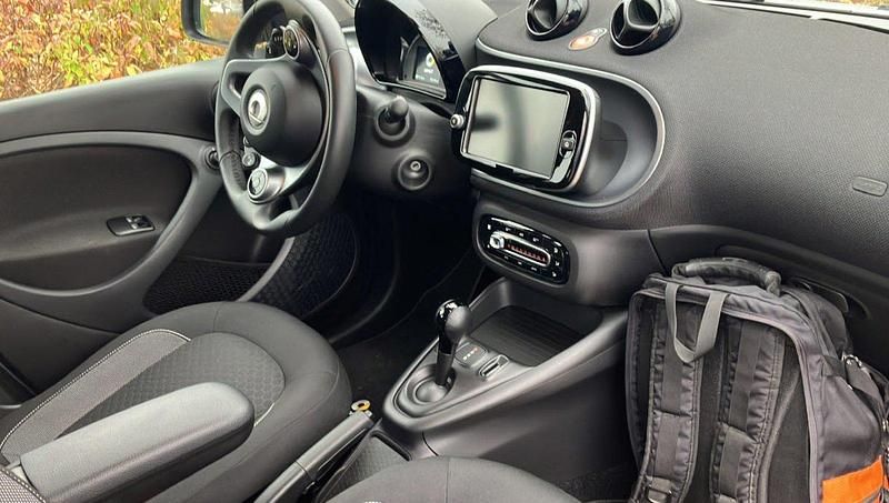 Gebraucht Smart ForFour Electric Drive 48 kW (66 PS) 2021 Silber SUV