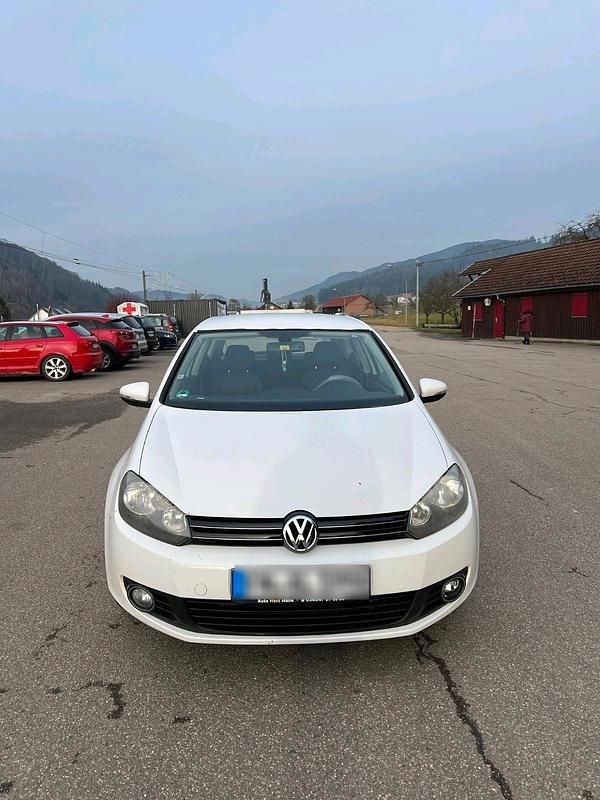 Gebraucht VW Golf VII 83 PS (61 kW) 2014 Limousine