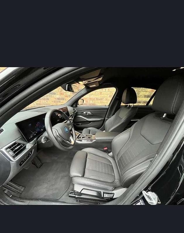 Gebraucht BMW 320e 163 PS (119 kW) 2022 Schwarz Limousine