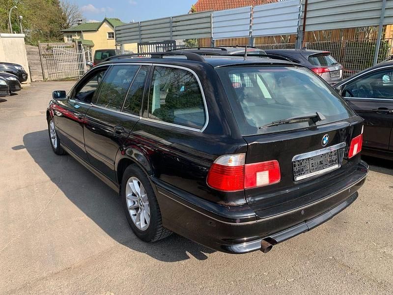 Gebraucht BMW 525 192 PS (141 kW) 2004 Schwarz Kombi