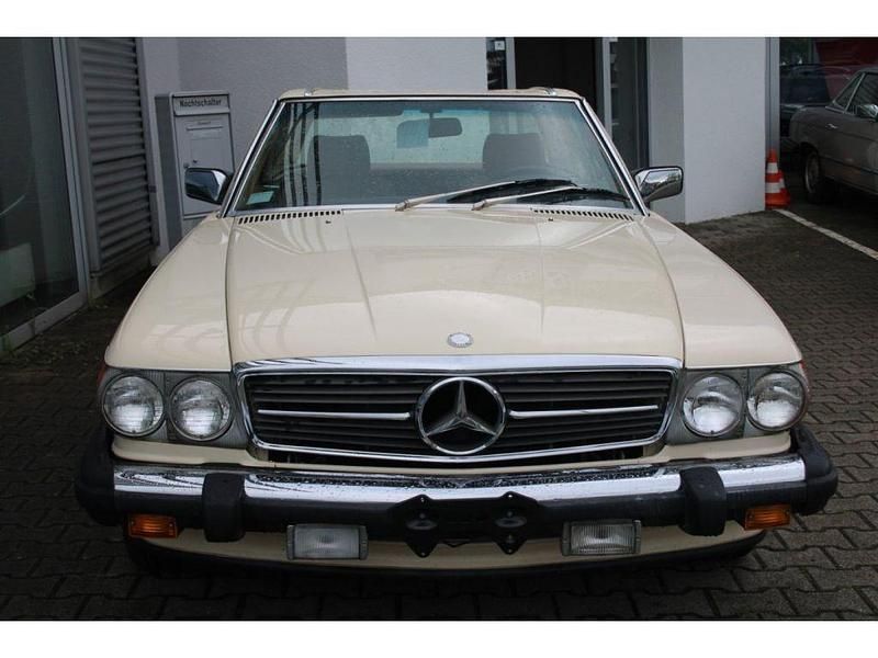 Gebraucht Mercedes 560 231 PS (169 kW) 1987 Hellelfenbein Cabrio