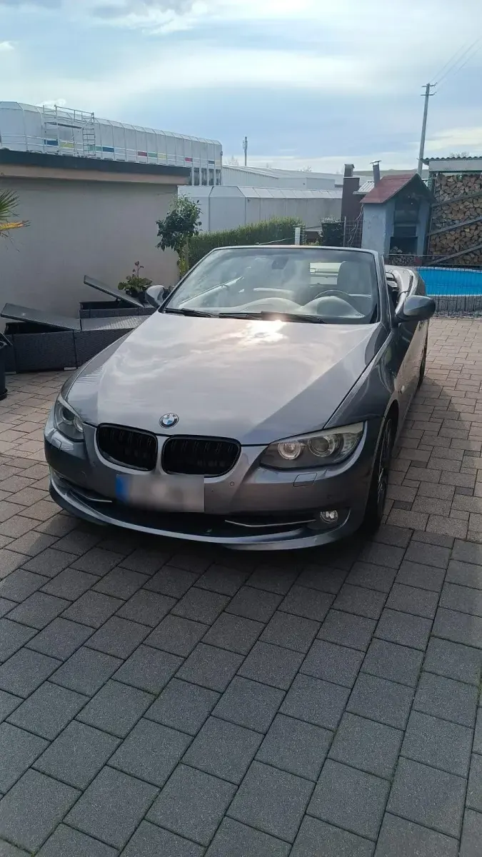 Gebraucht BMW 330 Cabriolet Exclusive 245 PS (180 kW) 2011 Grau Cabrio