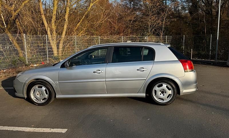Gebraucht Opel Signum 110 PS (80 kW) 2005 Grau Kleinwagen