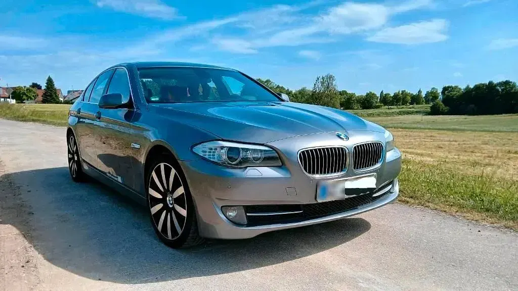 Gebraucht BMW 525 204 PS (150 kW) 2010 Grau Limousine