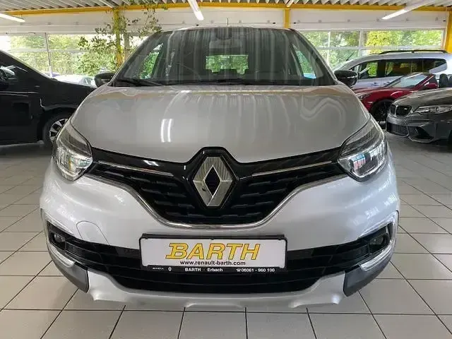 Używany Renault Captur Collection 150 KM (110 kW) 2020 Szary SUV
