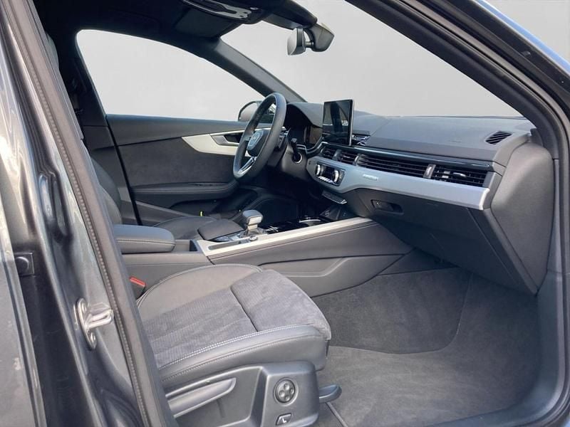 Gebraucht Audi A4 S-Line 204 PS (150 kW) 2025 Grau Kombi