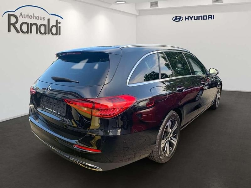 Gebraucht Mercedes C220 200 PS (147 kW) 2022 Metalliclack (schwarz Kombi